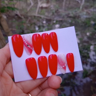 Nailbox sắc đỏ lấp lánh