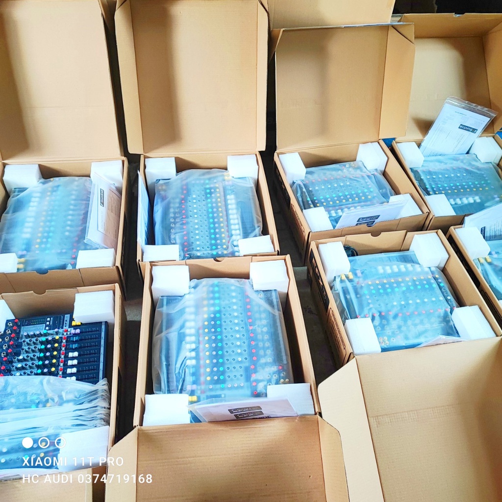 BÁN LỖ  lấy tương tác ... Bàn Mixer Soundcraft EFX8 bàn trộn âm EFX 8 loại 1