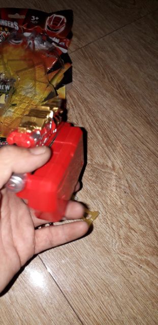 Mô hình điện thoại 3 siêu nhân gao bằng nhựa có nhạc và đèn Led rất đẹp