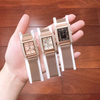 Đồng hồ dây lưới nút hít nam châm