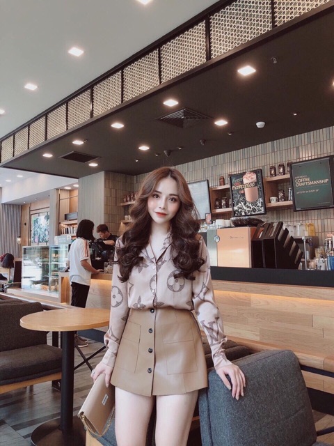 CHÂN VÁY DA TÚI HỘP KHUY BẤM | BigBuy360 - bigbuy360.vn