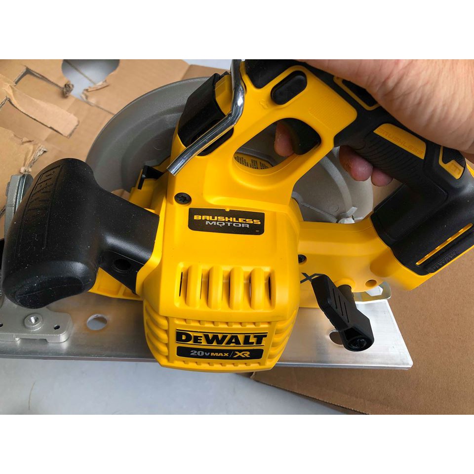 MÁY CẮT GÓC  DEWALT 20V
