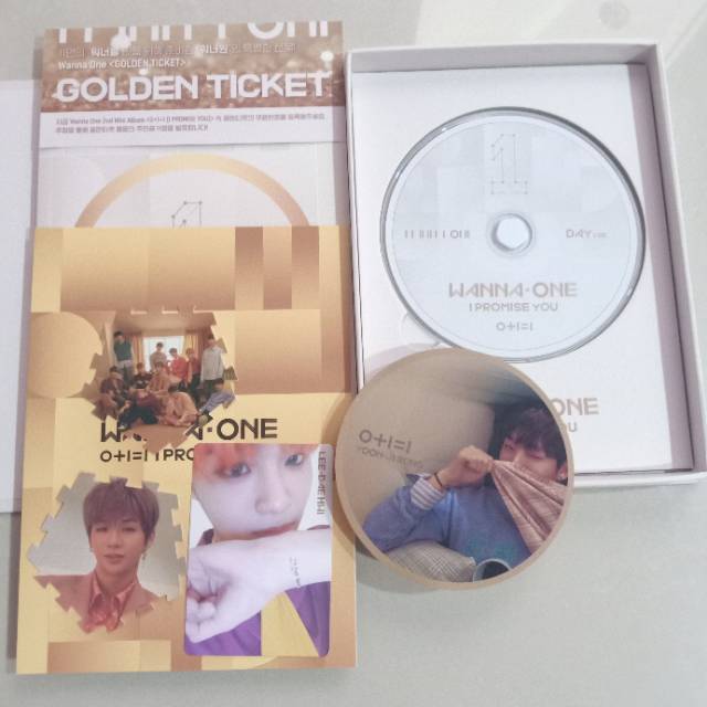 Album I.P.U I Promise You Day của Wanna One Bao gồm mũ đầu tiên "Read"