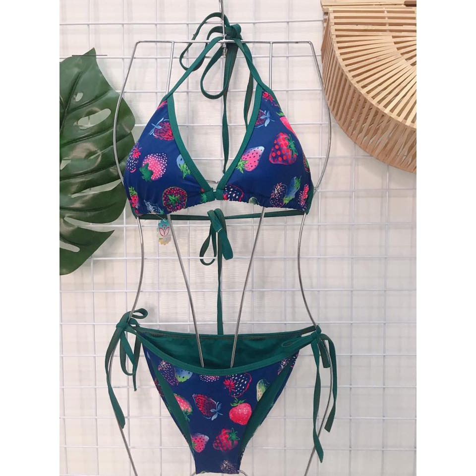 Bikini trái dâu