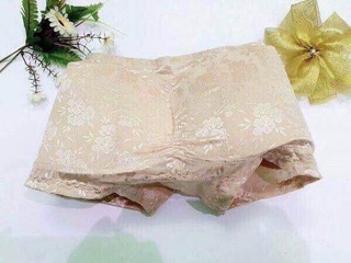 Quần độn mông hông ren nữ