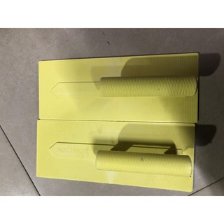 bàn xoa nhựa vàng