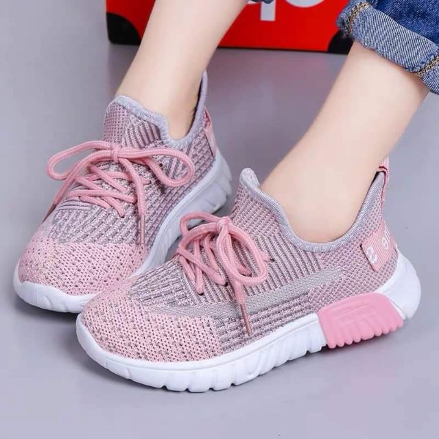 Giày bé gái size 27 -38 fom nhỏ