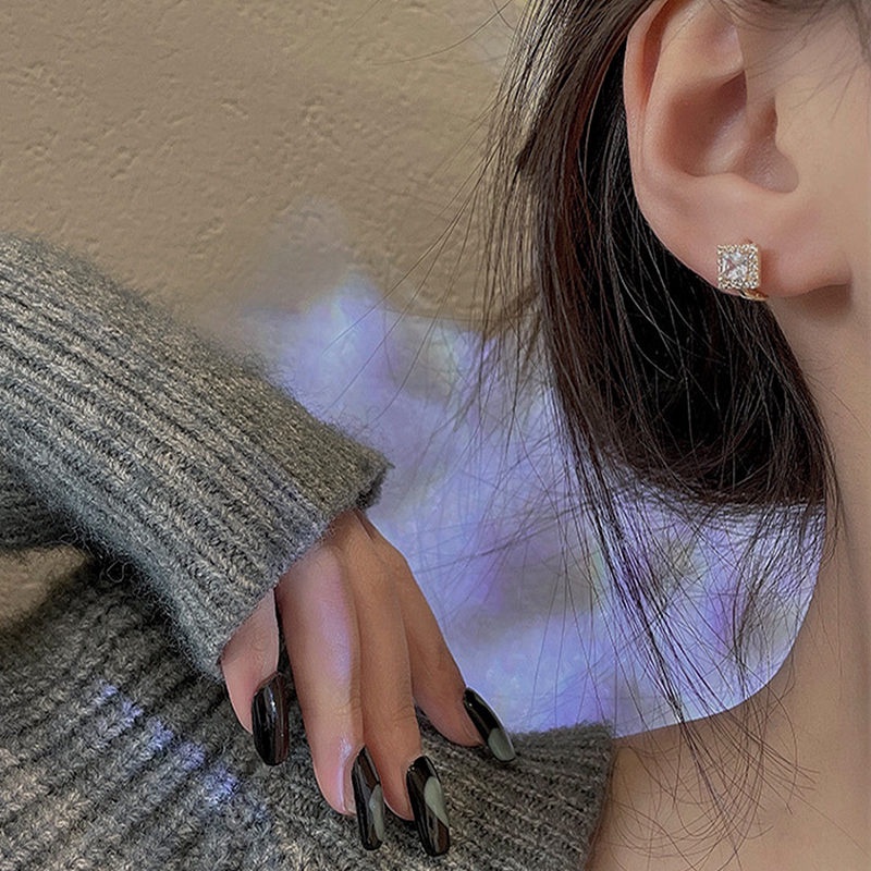Khuyên tai nữ đính đá pha lê cao cấp thiết kế đơn giản nhẹ nhàng