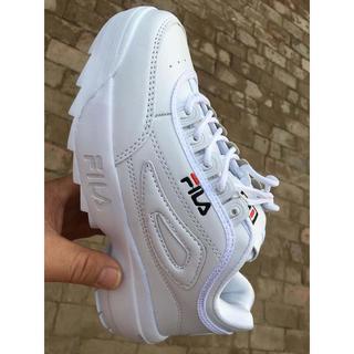 Giầy Fila Trắng chữ đen