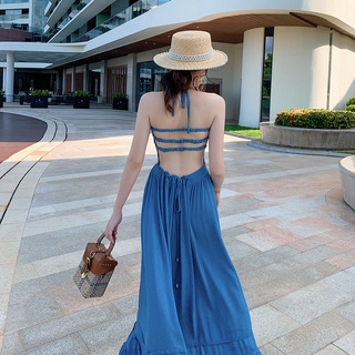 Đầm đi biển hở lưng gợi cảm
