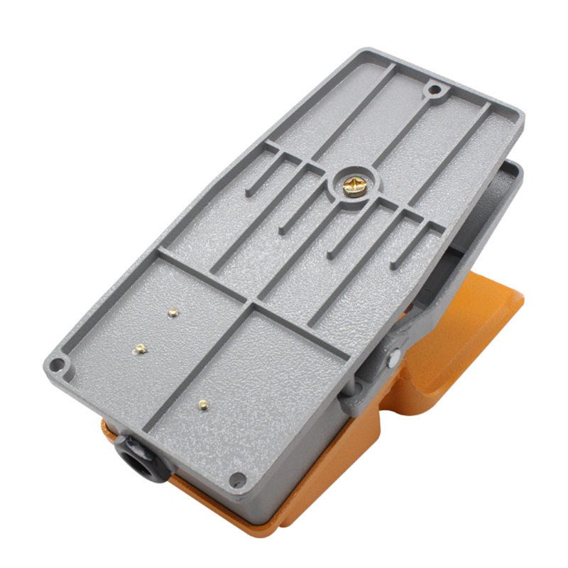 Công Tắc Bàn Đạp Tự Khởi Động Bằng Nhôm AC 380V 15A LT4