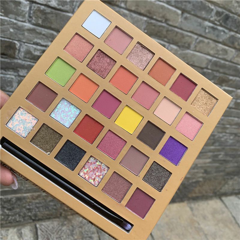 Phấn mắt 30 ô trẻ trung tươi tắn kèm cây tán phấn mắt | BigBuy360 - bigbuy360.vn