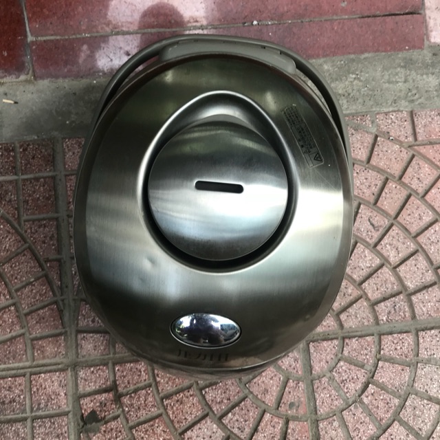 NỒI CƠM ĐIỆN NỘI ĐỊA NHẬT SANYO MẶT QUỶ 1.8 LÍT