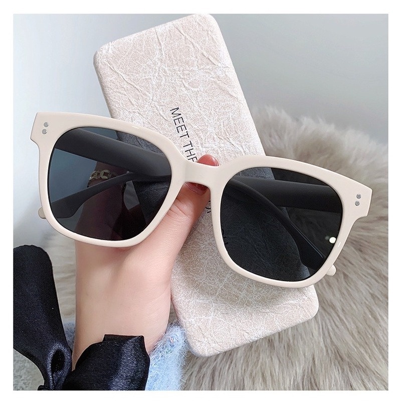 (KIQI-FASHION) COD Kính Mát Gọng Đen Đơn Giản Chống Tia UV Phong Cách Hàn Quốc Thời Trang