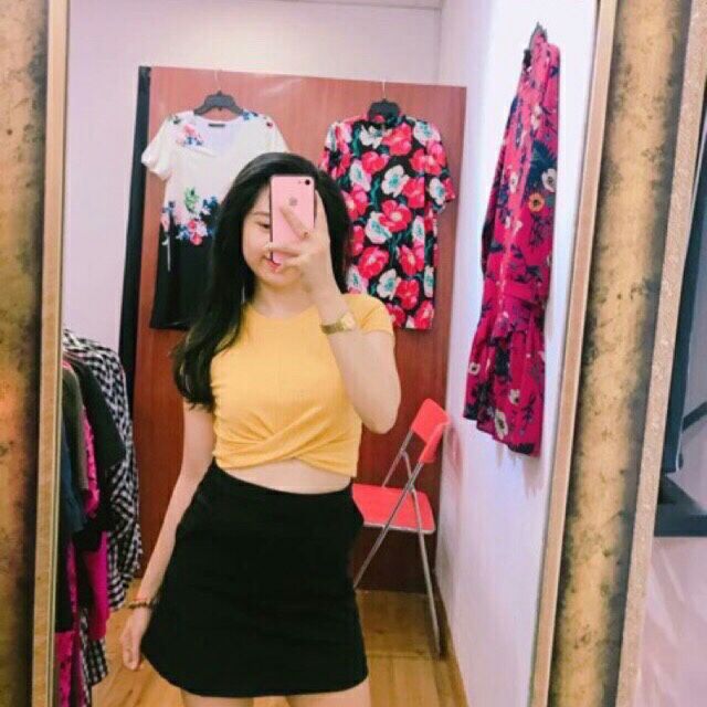 ÁO CROPTOP XOẮN EO TAY NGẮN