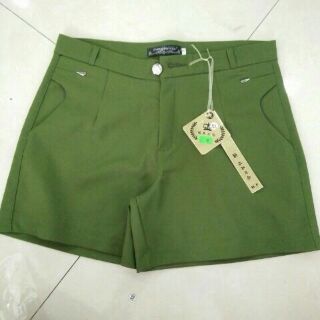 Quần shorts kaki