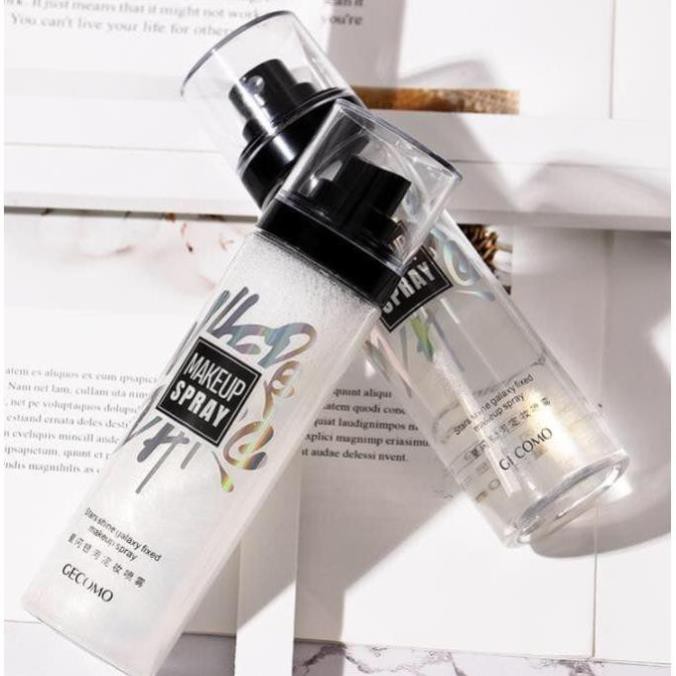 Xịt khoá lớp trang điểm Makeup Spray . ^