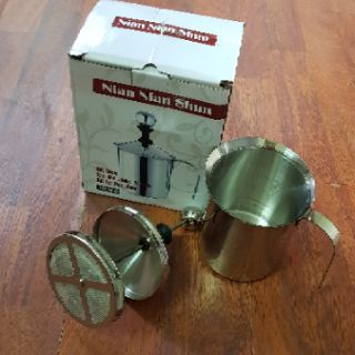 Ca đánh sữa lạnh latte.