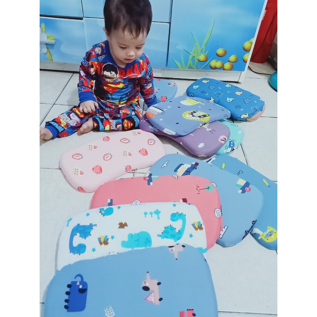 Gối cao su non có sẵn vỏ gối- bé mẫu giáo và sơ sinh