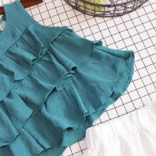 Suit rẻ quạt