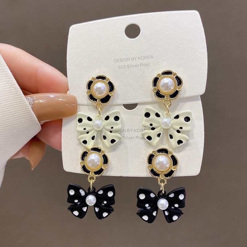 Bộ Khuyên Tai Nữ Trang Tạo Hình Độc Đáo