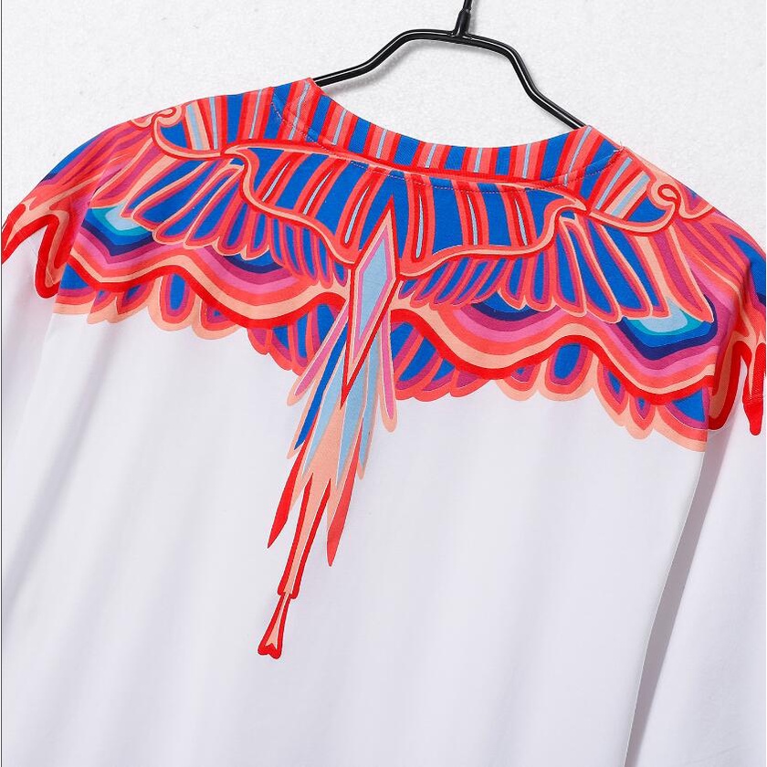 Áo Thun Đen Tay Ngắn In Hình Đôi Cánh Đỏ Và Hoa Hồng Thời Trang