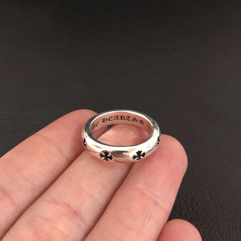 Nhẫn Chrome Heart Thép Titan Không Gỉ Bản Bo Tròn Dành Cho Nam Nữ