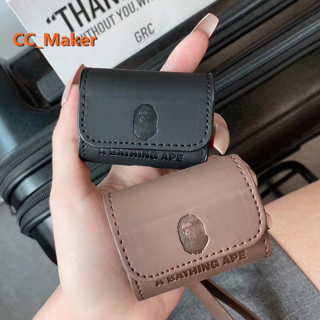 Bao da mềm họa tiết BAPE bảo vệ cho hộp sạc tai nghe AirPod 1/2/Pro kèm dây đeo ngắn | BigBuy360 - bigbuy360.vn