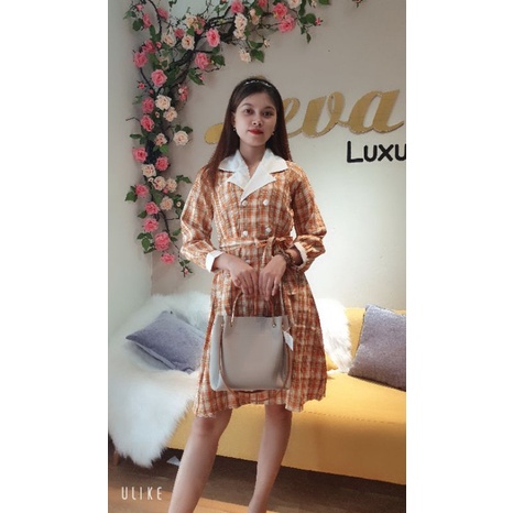 Đầm công sở cổ vest dáng suông kèm buột eo sang chảnh