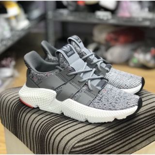 Giày Prophere màu xám đế cam