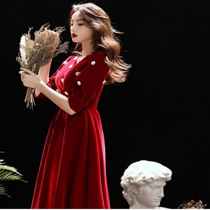 Đầm đính hoa sang trọng đi tiệc cho các chị | BigBuy360 - bigbuy360.vn