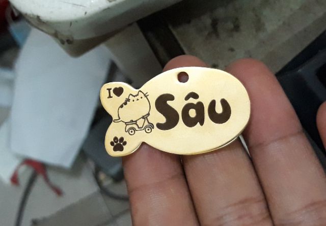 Bảng tên chó mèo khắc nội dung theo yêu cầu