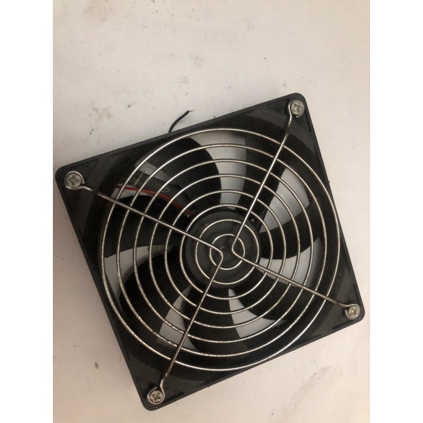 Fan 12cm 12V 0.15A đã test kĩ, chạy tốt + kèm tấm chắn