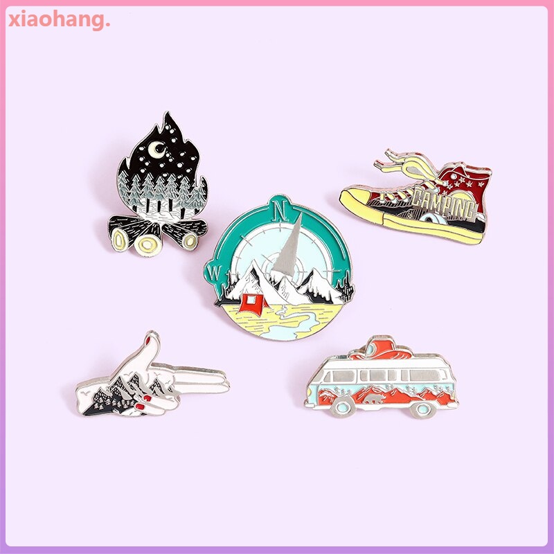 Ghim cài áo trang trí hình giày thể thao hợp thời trang