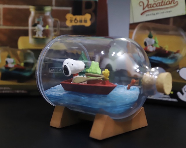 Bộ mô hình Re-ment Snoopy Terrarium On Vacation