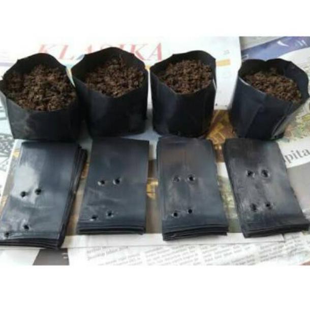 Túi nhựa đen trồng cây 7KV