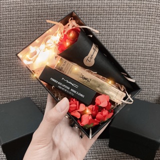 Combo hộp quà+ son mac