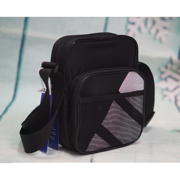 Túi đeo chéo nam chống nước tiện lợi cho mọi chuyến đi chơi hàng vnxk đủ tem tag | BigBuy360 - bigbuy360.vn