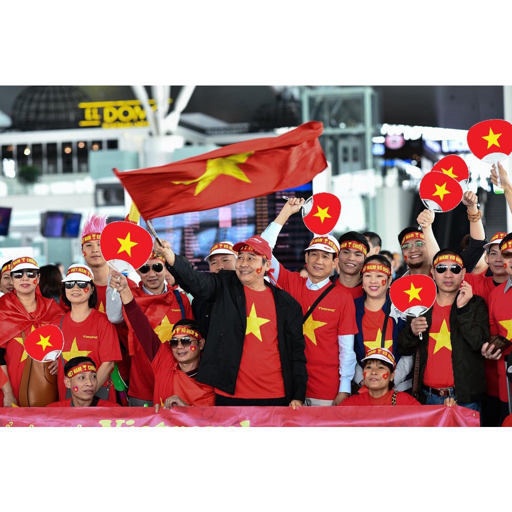 Quạt nhựa cầm tay, quạt cờ đỏ sao vàng, quạt cổ vũ Việt Nam vô địch
