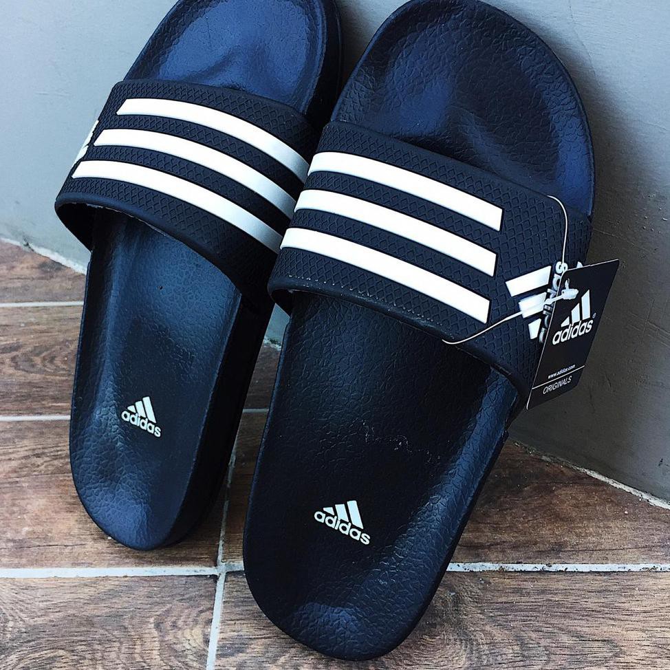 Giày Sandal Adidas Adilette (Art. G3470) Màu Trắng Đen