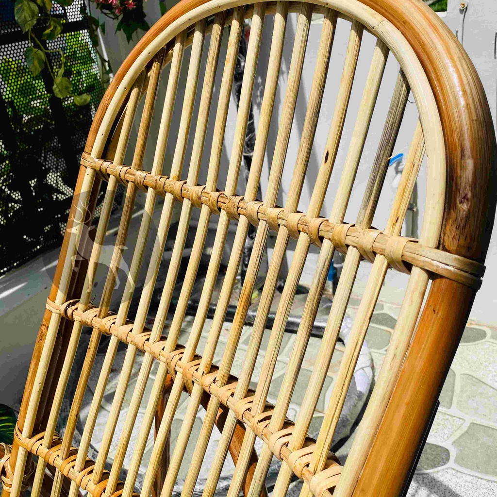 Ghế mây bập bênh thư giãn ngoài trời HOME MÂY - Sản phẩm chuẩn kích thước dành cho người lớn đọc sách