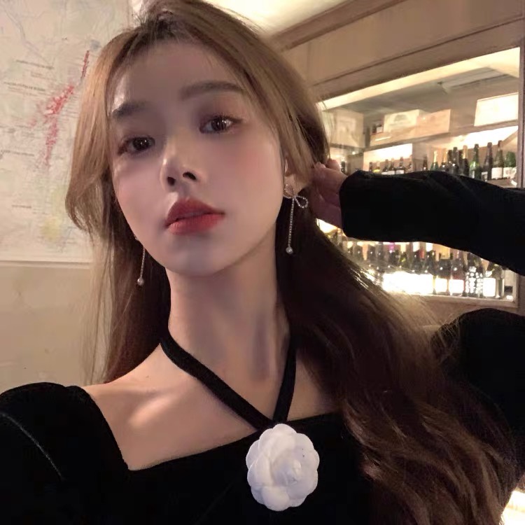 Đôi Bông Tai Hình Chiếc Nơ Đính Đá Thời Trang Cho Nữ