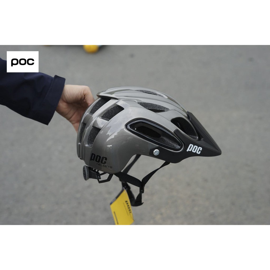 NÓN THỂ THAO POC 07 MÀU BẠC BÓNG KÈM TÚI VÀ HỘP CHÍNH HÃNG