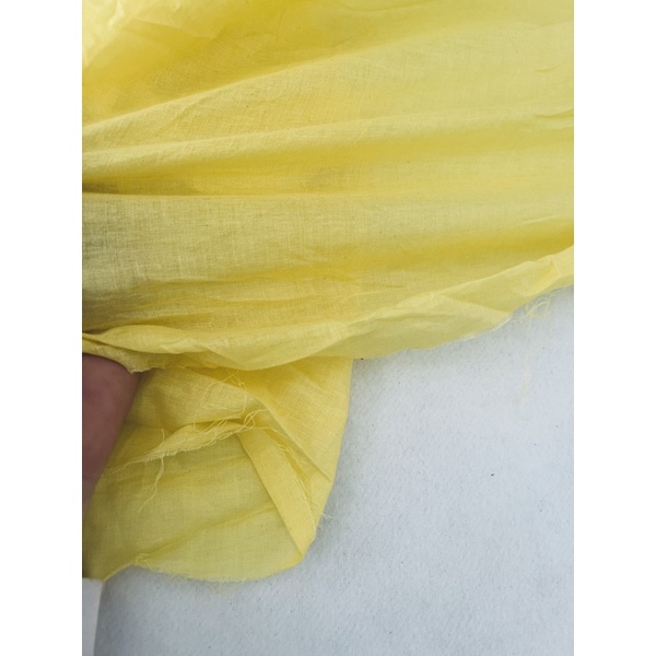 Vải thô boi màu vàng