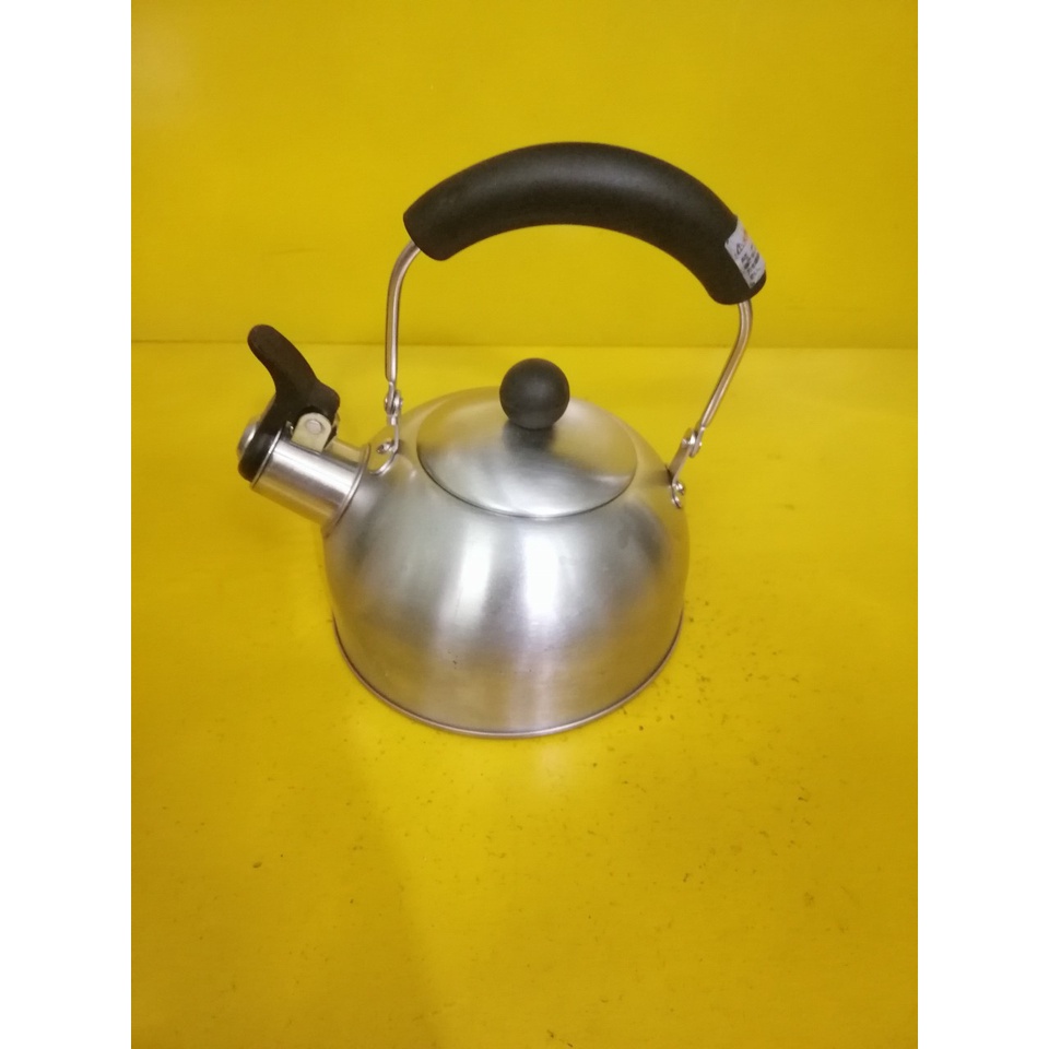 Ấm inox có còi hú nội địa Nhật (1.4L) (418), Dùng được bếp từ