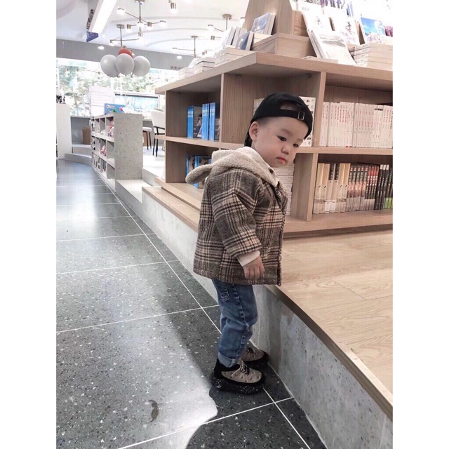 Áo khoác gấu dạ kẻ mũ lông cừu | BigBuy360 - bigbuy360.vn