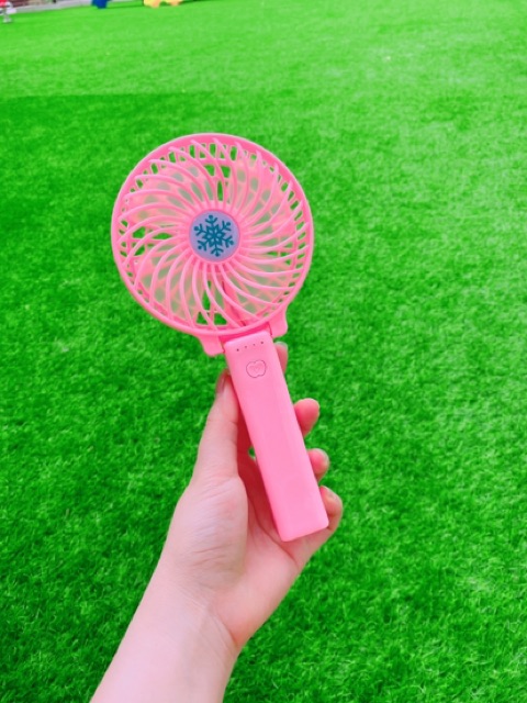 Quạt mini cầm tay tích điện điều chỉnh nhiều tốc độ | BigBuy360 - bigbuy360.vn