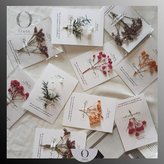 Thiệp ONIÕ, trang trí hoa khô, phong cách retro vintage, kích thước 6x9cm, handmade 100%