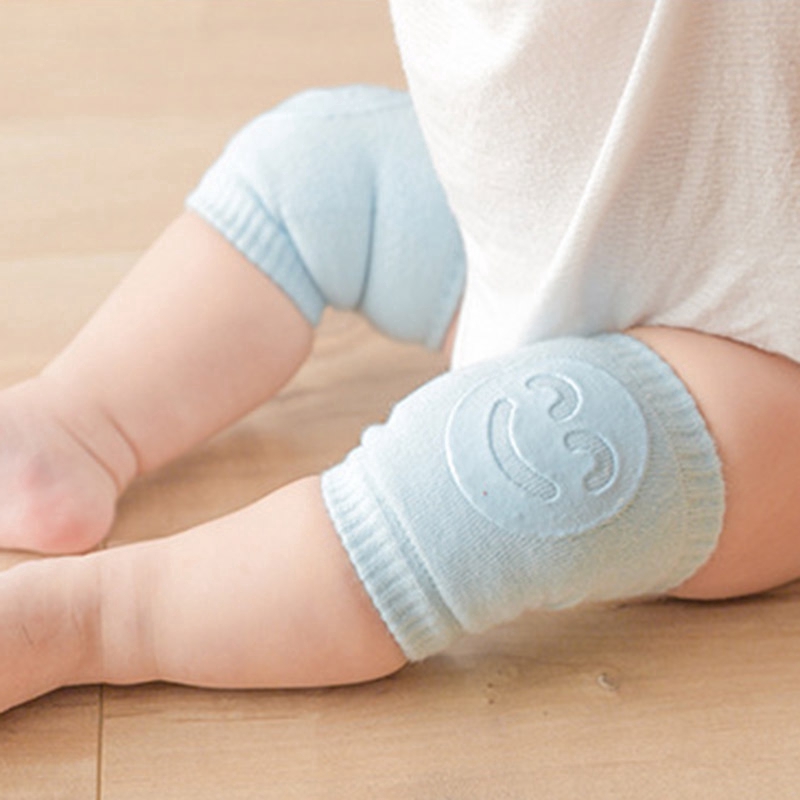 Đôi vớ cotton bọc bảo vệ đầu gối tiện dụng cho bé