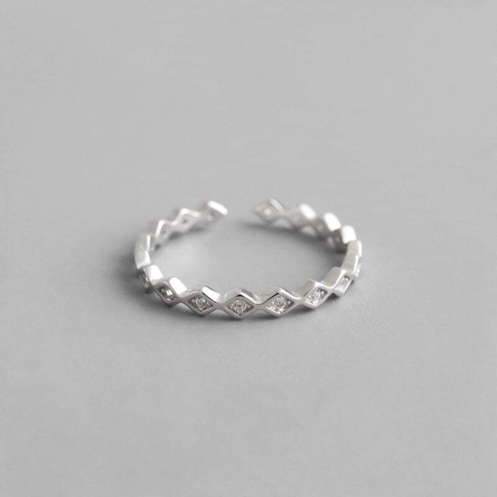 Nhẫn bạc nhẫn zic zac đính đá trắng free size Van Jewelry V10719